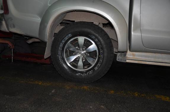 O pneu novo da Fiona, comprado em Salta - Argentina